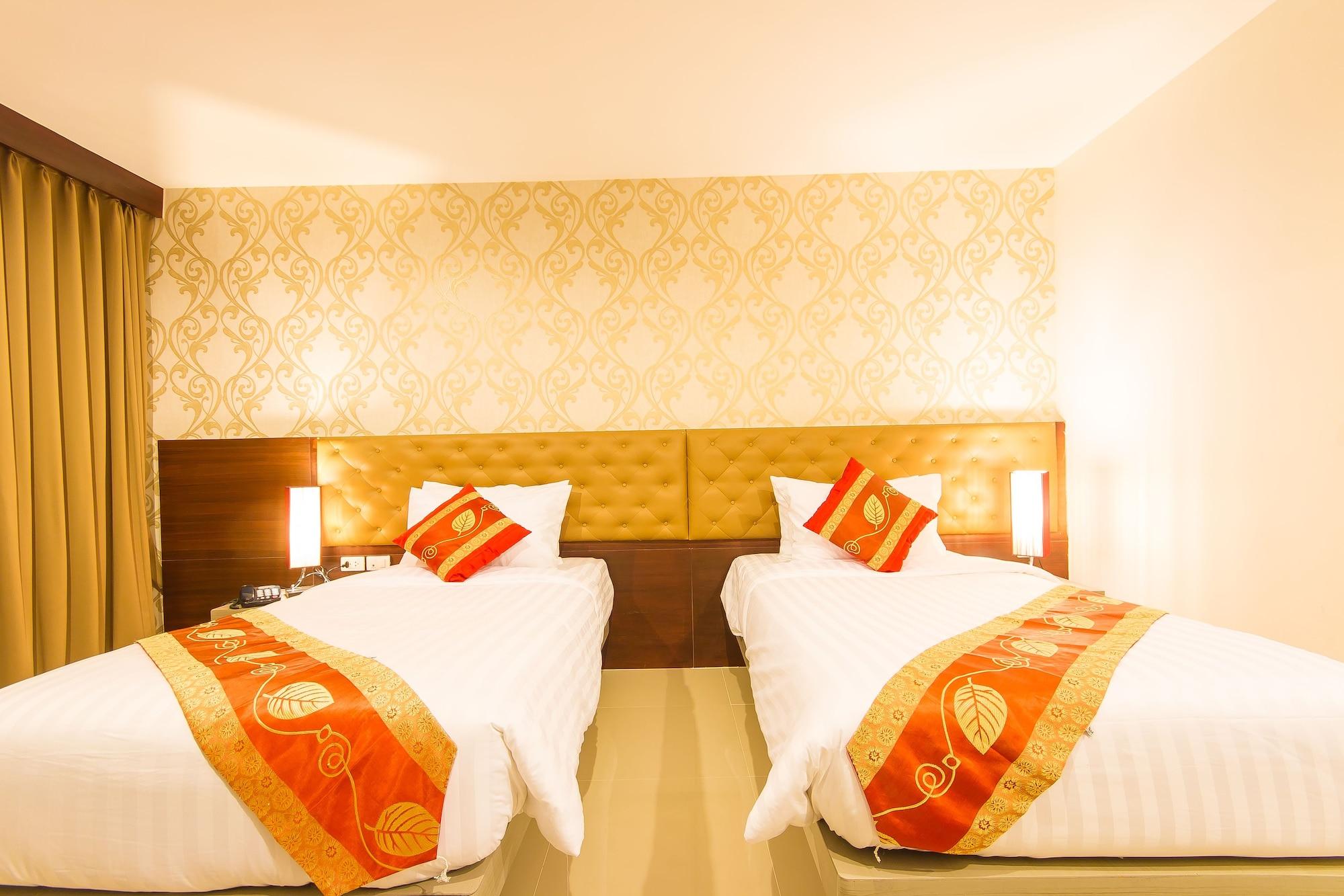 Hemingways Silk Hotel Patong Екстер'єр фото