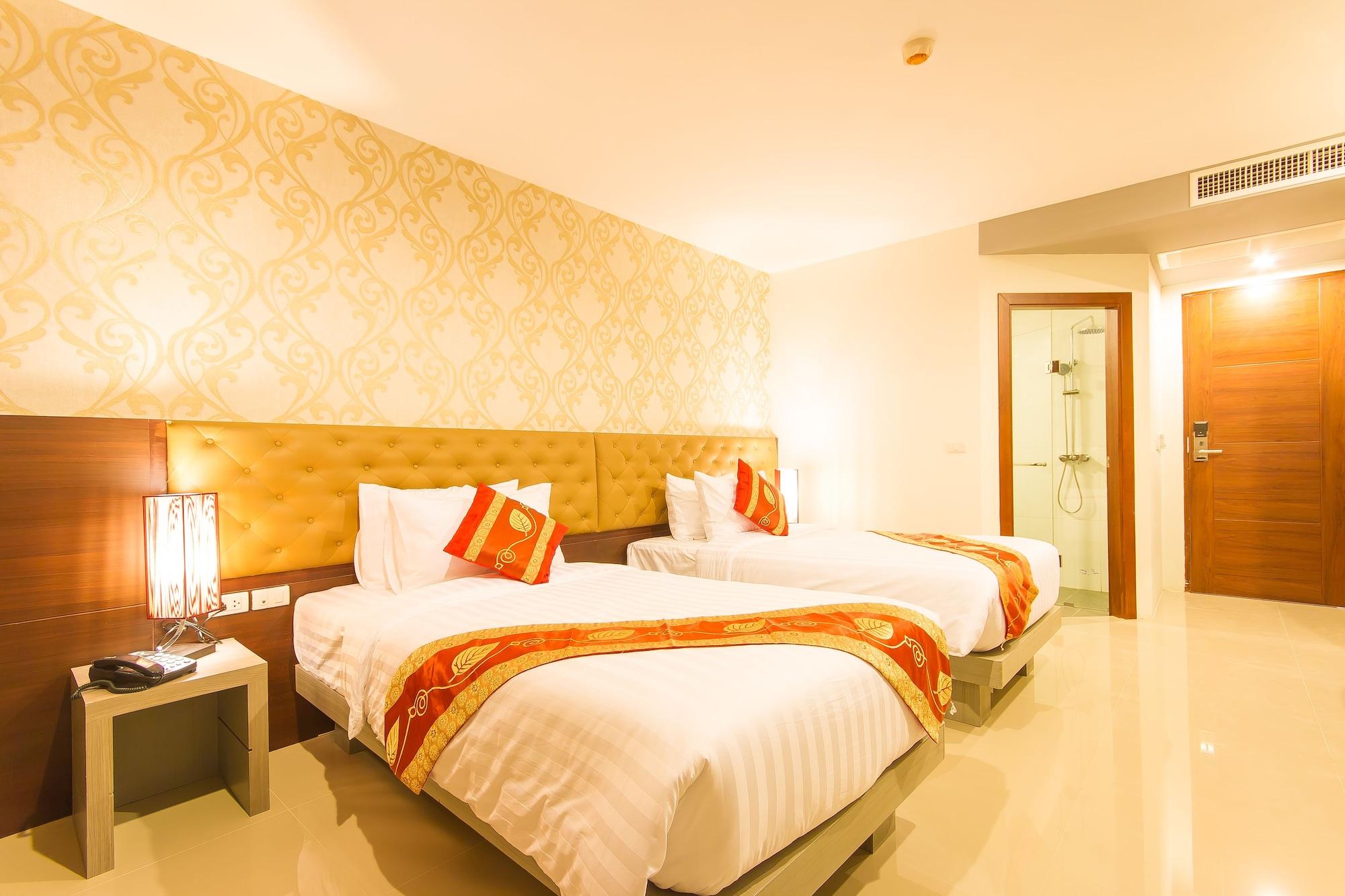 Hemingways Silk Hotel Patong Екстер'єр фото