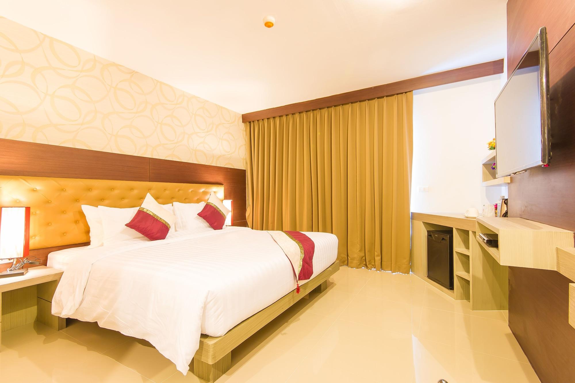 Hemingways Silk Hotel Patong Екстер'єр фото