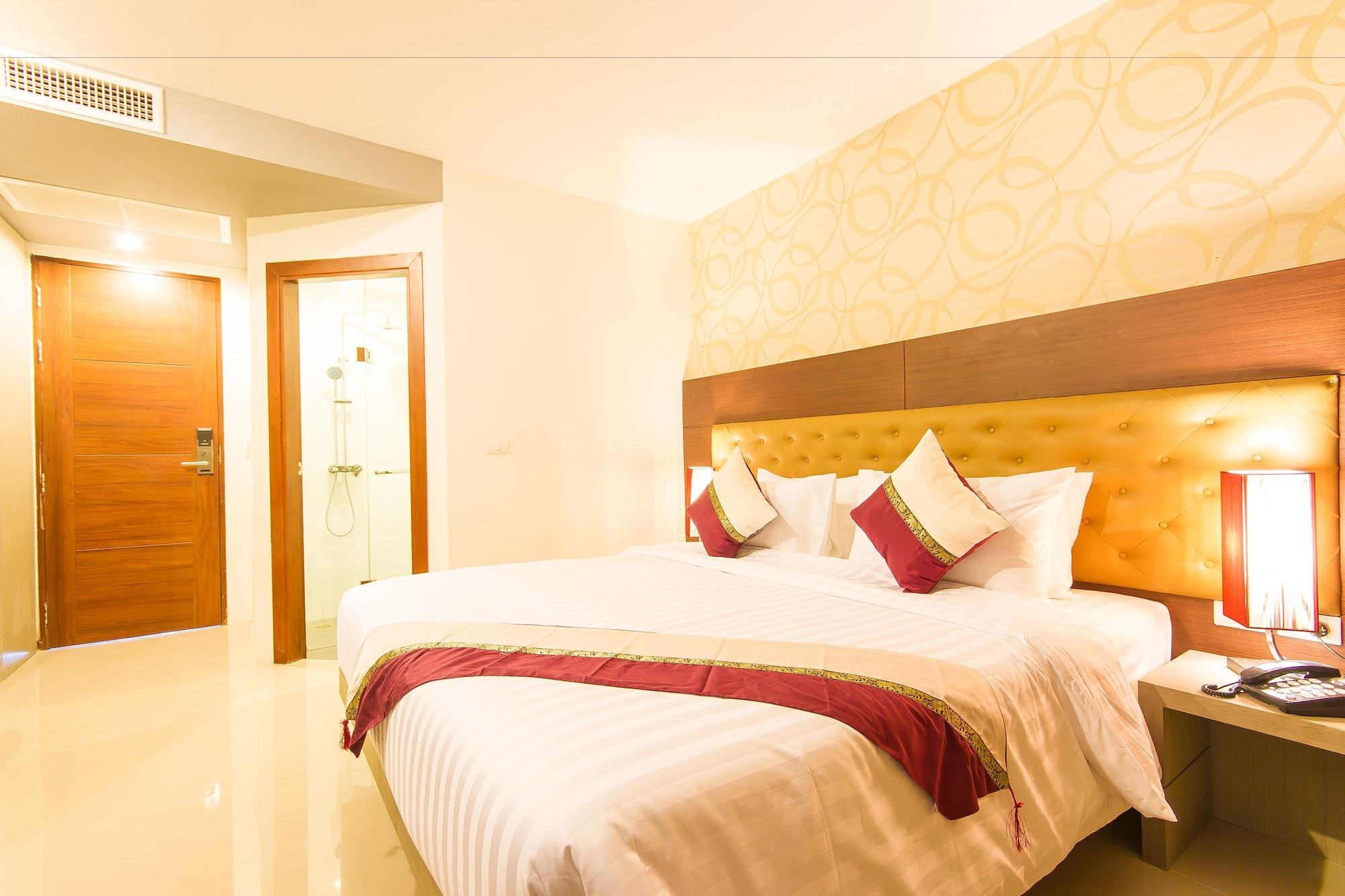 Hemingways Silk Hotel Patong Екстер'єр фото