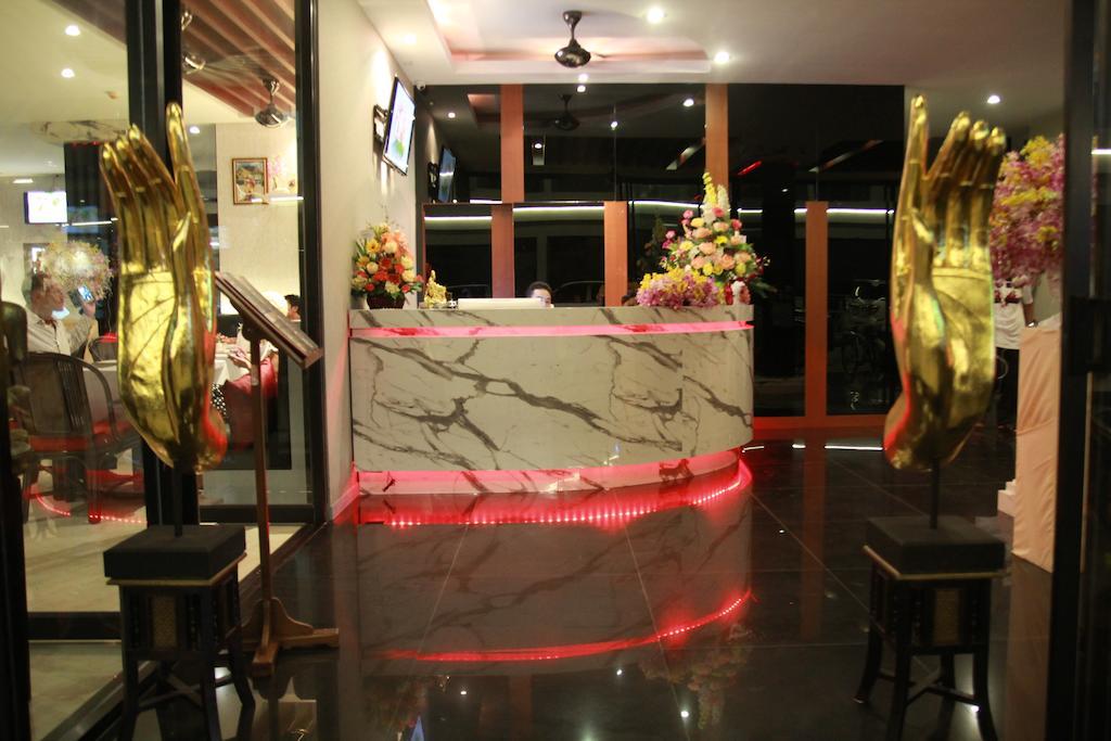 Hemingways Silk Hotel Patong Екстер'єр фото
