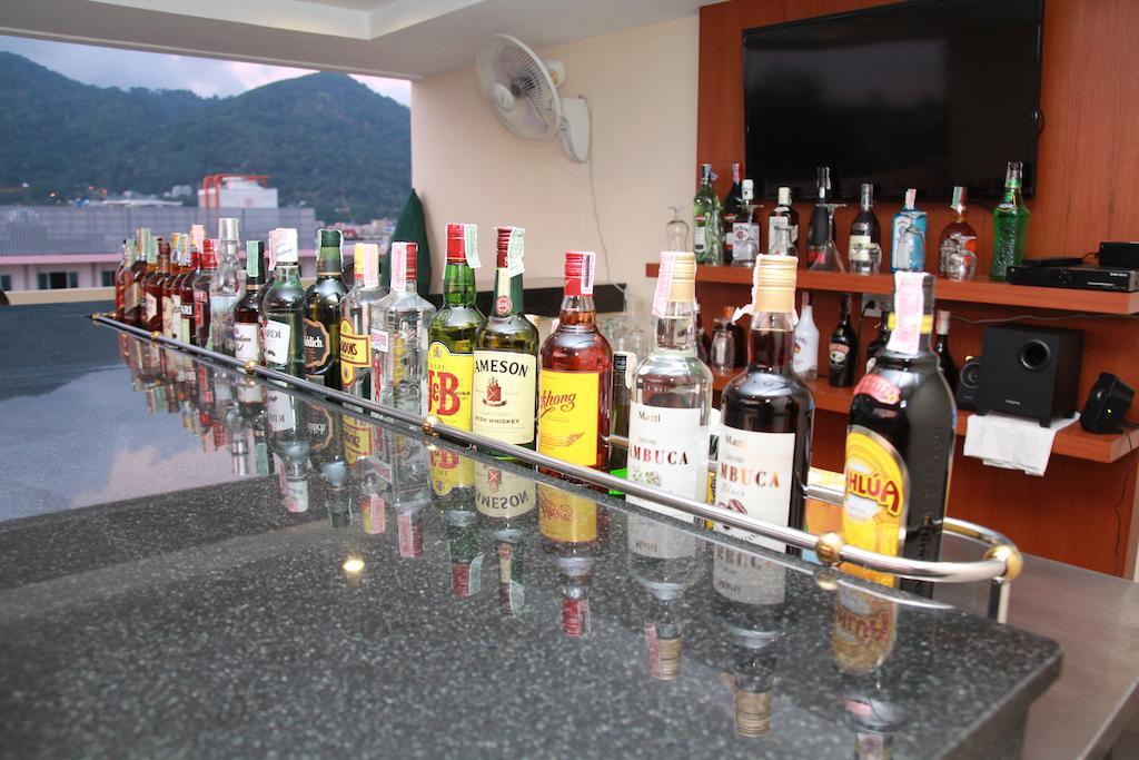 Hemingways Silk Hotel Patong Екстер'єр фото