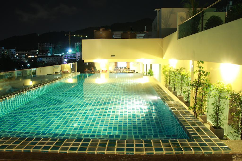 Hemingways Silk Hotel Patong Екстер'єр фото