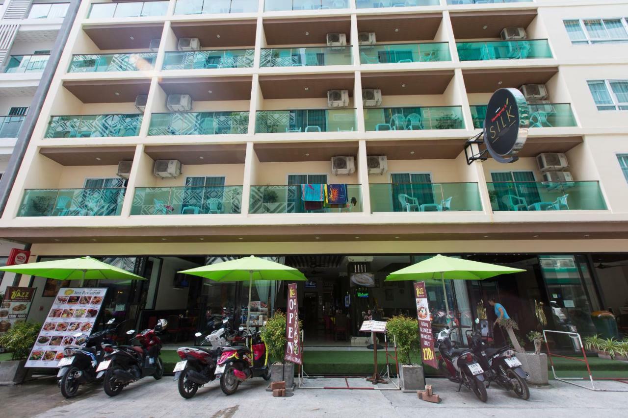 Hemingways Silk Hotel Patong Екстер'єр фото